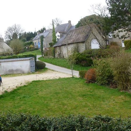 maison a locrio Guern Extérieur photo